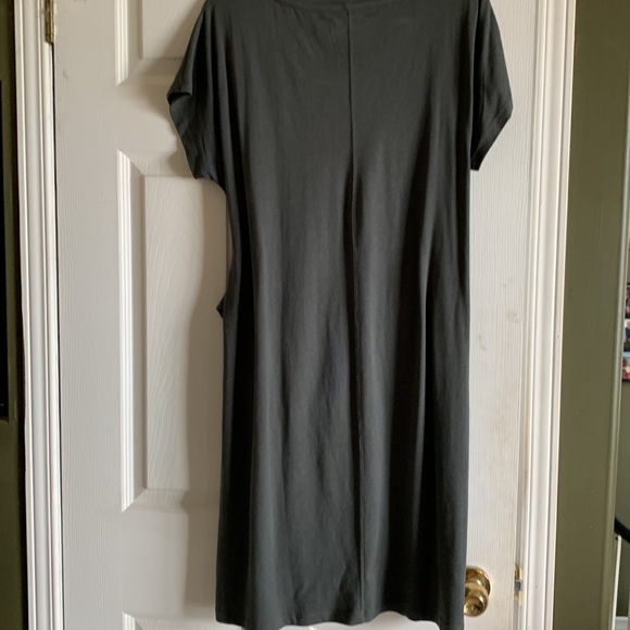 Khaki T-shirt dress with front tie. - Picture 3 of 3